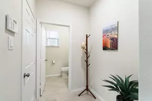 3235 Longleaf Meadows Dr, Houston, TX 77063 - Photo 10