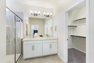 3235 Longleaf Meadows Dr, Houston, TX 77063 - Photo 14