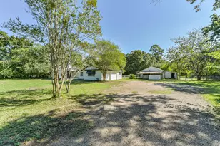 11606 Glenora Dr, Houston, TX 77065 - Photo 2