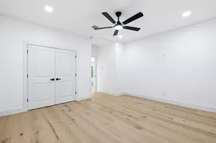 607 Marshall St, Houston, TX 77006 - Photo 22