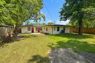 6010 Ridgeway Dr, Houston, TX 77033 - Photo 14