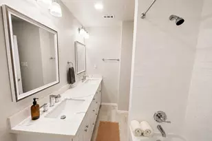 6010 Ridgeway Dr, Houston, TX 77033 - Photo 12