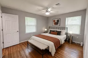 6010 Ridgeway Dr, Houston, TX 77033 - Photo 10