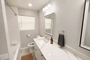 6010 Ridgeway Dr, Houston, TX 77033 - Photo 12