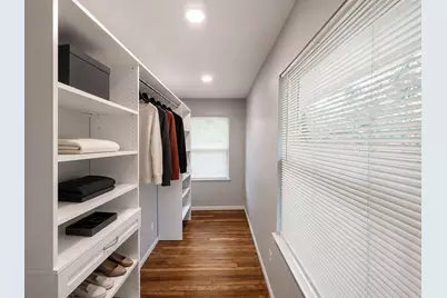 6010 Ridgeway Drive, Houston, TX 77033 - Photo 10