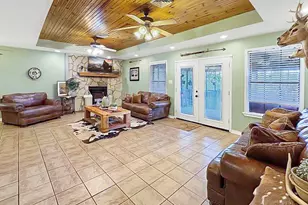 341 Red Wolf Ln, Brookeland, TX 75931 - Photo 4