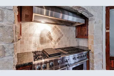 8071 Stacy Diane Drive, Montgomery, TX 77316 - Photo 14