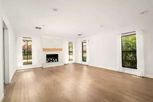 10830 Burgoyne Rd, Houston, TX 77042 - Photo 20