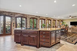 5 Harbor Ln, Kemah, TX 77565 - Photo 14