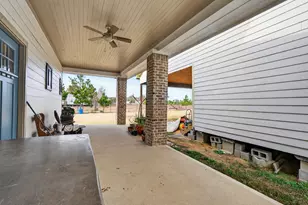 1833 County Road 3556, Cleveland, TX 77327 - Photo 22