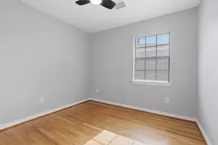 4926 Edfield St, Houston, TX 77033 - Photo 6