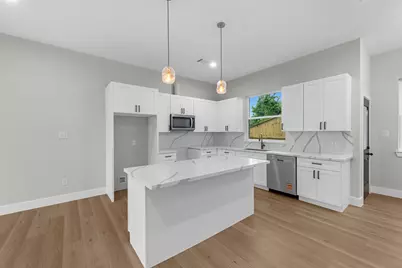 2348 Delafield Street, Houston, TX 77023 - Photo 2