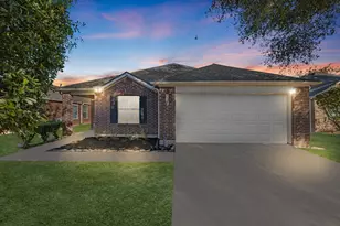 3115 Centennial Village Dr, Pearland, TX 77584 - Photo 4