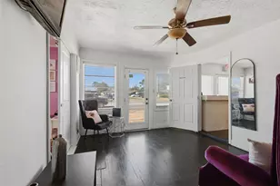 2205 Strawberry Rd, Pasadena, TX 77502 - Photo 8