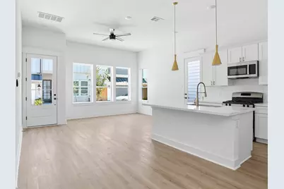 8918 Sunshine Laverne Lane, Houston, TX 77080 - Photo 14