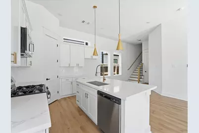 8918 Sunshine Laverne Lane, Houston, TX 77080 - Photo 12