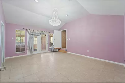 401 Lee Avenue, Anahuac, TX 77514 - Photo 32