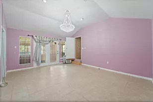 401 Lee Ave, Anahuac, TX 77514 - Photo 32