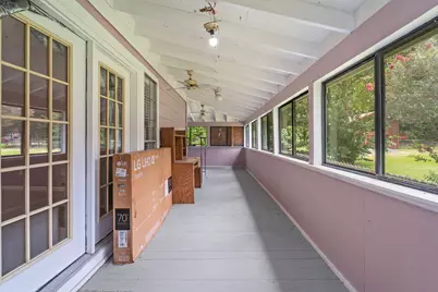 401 Lee Avenue, Anahuac, TX 77514 - Photo 30