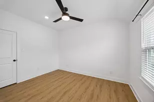 15085 Berry Brk Dr, Conroe, TX 77302 - Photo 32