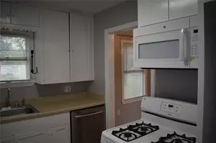 904 Wisconsin St, Houston, TX 77587 - Photo 4