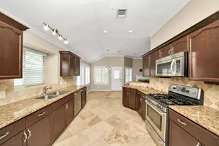 223 W New Meadows Dr, Sugar Land, TX 77479 - Photo 8