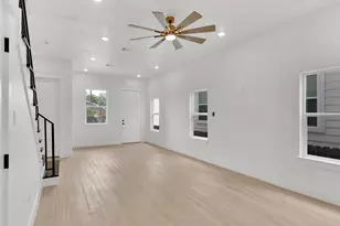 1311 E 33rd St, Houston, TX 77022 - Photo 8