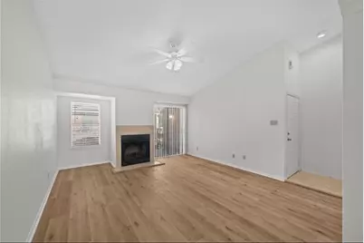 10811 Richmond Avenue #72, Houston, TX 77042 - Photo 4