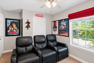 13526 Robin Hill Ct, Houston, TX 77059 - Photo 18