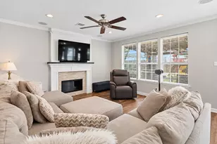 13526 Robin Hill Ct, Houston, TX 77059 - Photo 8
