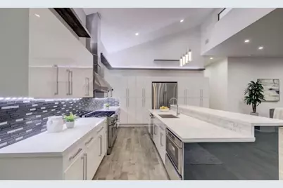 1709 Reverse Street, Houston, TX 77055 - Photo 4