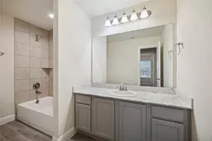 11914 Champion's Frst Dr, Mont Belvieu, TX 77535 - Photo 18