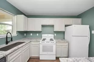 608 Trinity Ln, Pasadena, TX 77506 - Photo 10