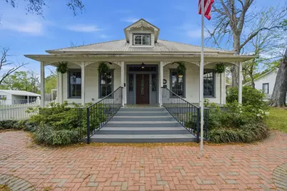 705 College Street, Montgomery, TX 77356 - Photo 32