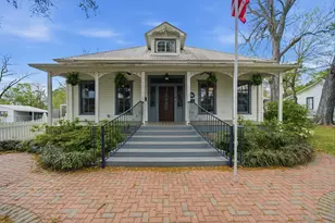 705 College St, Montgomery, TX 77356 - Photo 32