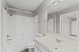 121 Green Isle Ave Ave, Dickinson, TX 77539 - Photo 10