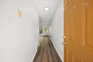 8343 Carriage Creek Dr, Houston, TX 77064 - Photo 4