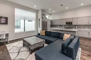 1004 California St, Houston, TX 77006 - Photo 6