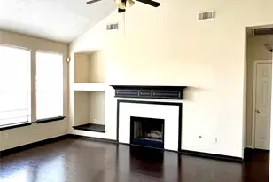 4911 Knights Branch Dr, Sugar Land, TX 77479 - Photo 4