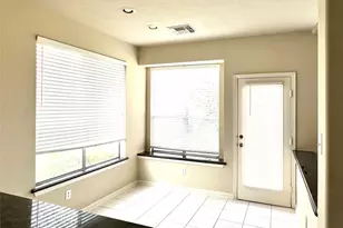 4911 Knights Branch Dr, Sugar Land, TX 77479 - Photo 8