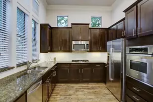 1853 Dart St, Houston, TX 77007 - Photo 2