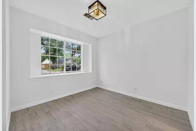 9211 Blankenship Drive, Houston, TX 77080 - Photo 32