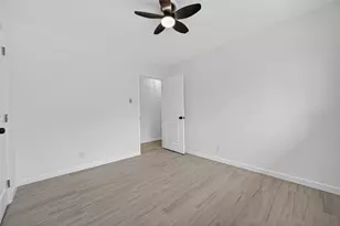 9211 Blankenship Dr, Houston, TX 77080 - Photo 22