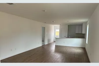 7511 Barcelona Springs, Richmond, TX 77469 - Photo 6