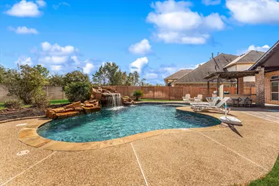 18702 Hardy Trace Drive, Tomball, TX 77377 - Photo 2