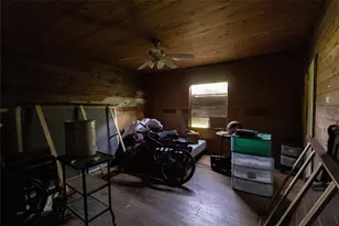 2421 12th Ave N, Texas City, TX 77590 - Photo 10