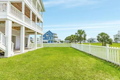 11719 Opihi, Galveston, TX 77554 - Photo 8