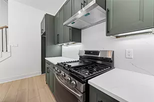 957 Highland Lgt Ln, Houston, TX 77091 - Photo 10