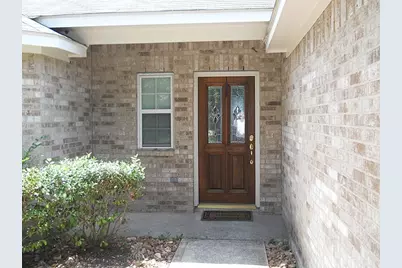 26 Prairie Oak Drive, The Woodlands, TX 77385 - Photo 2