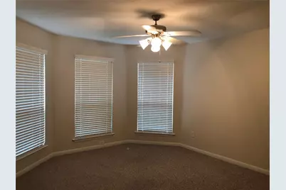 26 Prairie Oak Drive, The Woodlands, TX 77385 - Photo 10